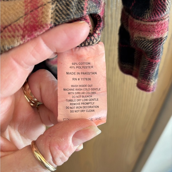 Canyon Creek Men’s Heavy Flannel LS Buttonup Shirt - Picture 6 of 7